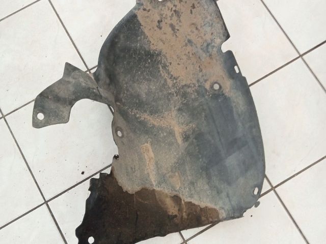 bontott RENAULT SCÉNIC II Jobb első Első Dobbetét (Kerékjárati, Műanyag)