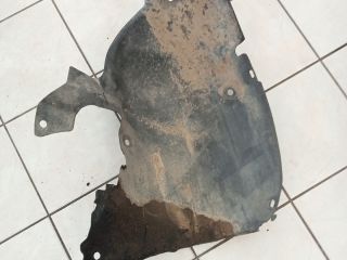 bontott RENAULT SCÉNIC II Jobb első Első Dobbetét (Kerékjárati, Műanyag)