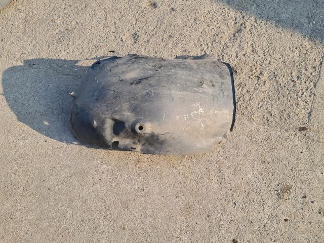 bontott RENAULT SCÉNIC II Jobb első Első Dobbetét (Kerékjárati, Műanyag)