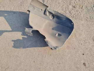 bontott RENAULT SCÉNIC II Jobb első Első Dobbetét (Kerékjárati, Műanyag)