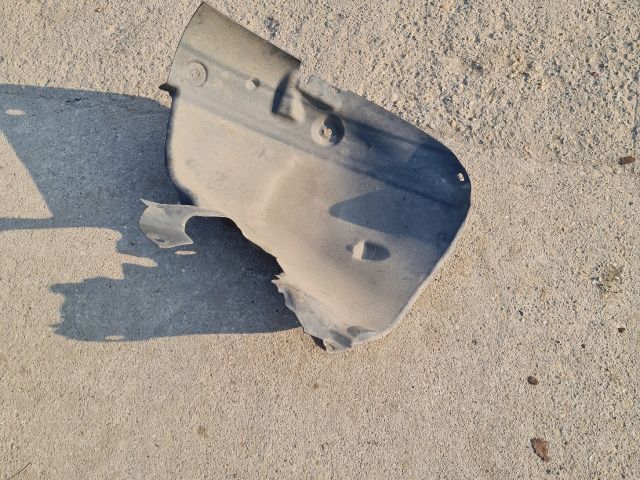 bontott RENAULT SCÉNIC II Jobb első Első Dobbetét (Kerékjárati, Műanyag)