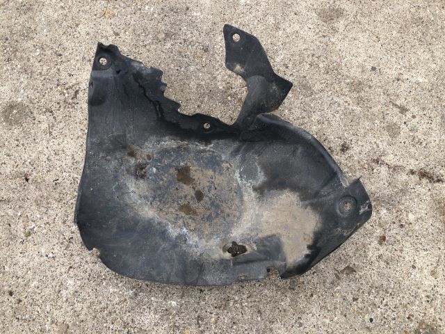 bontott RENAULT SCÉNIC II Jobb első Első Dobbetét (Kerékjárati, Műanyag)