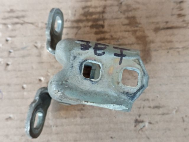 bontott RENAULT SCÉNIC II Jobb első Felső Zsanér