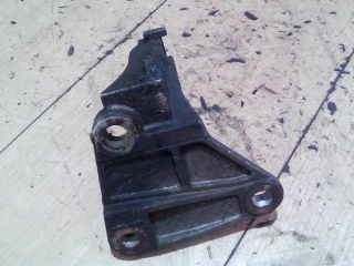 bontott RENAULT SCÉNIC II Jobb első Féltengely Tartó