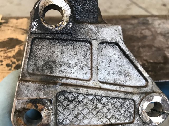 bontott RENAULT SCÉNIC II Jobb első Féltengely Tartó