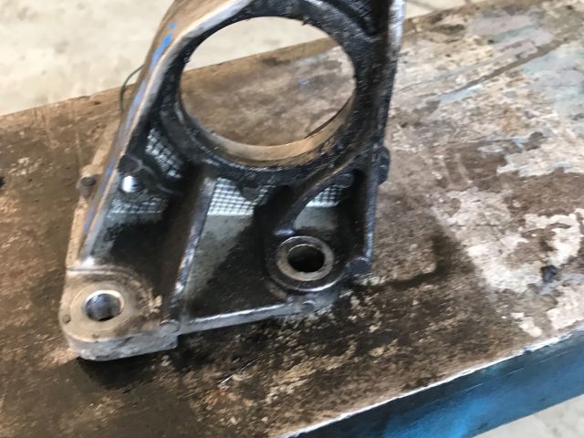 bontott RENAULT SCÉNIC II Jobb első Féltengely Tartó