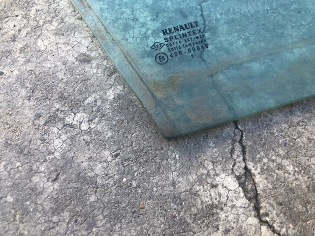 bontott RENAULT SCÉNIC II Jobb első Fixüveg (Ajtóban)