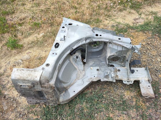 bontott RENAULT SCÉNIC II Jobb első Negyed Karosszéria Csomag