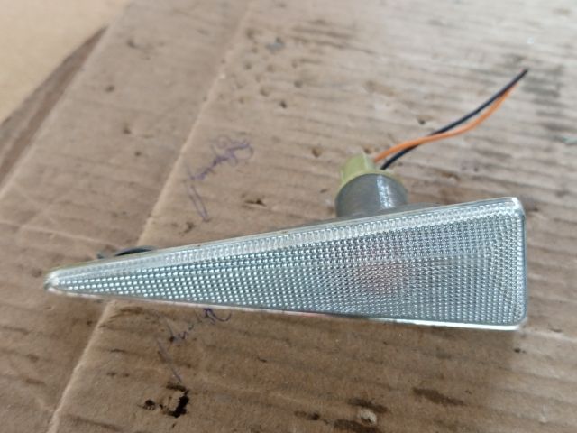 bontott RENAULT SCÉNIC II Jobb első Sárvédő Irányjelző