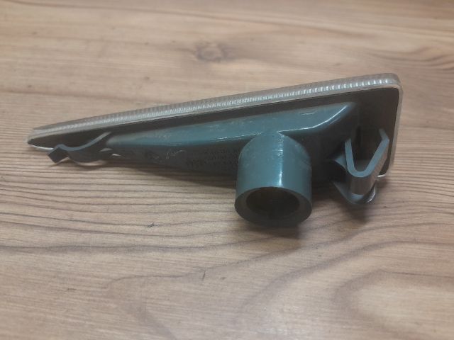 bontott RENAULT SCÉNIC II Jobb első Sárvédő Irányjelző