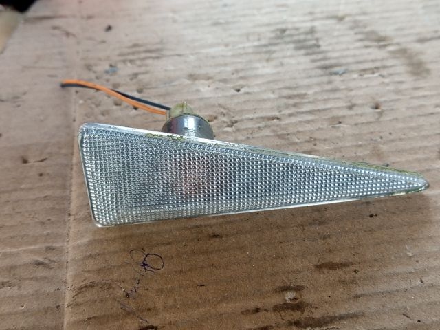 bontott RENAULT SCÉNIC II Jobb első Sárvédő Irányjelző