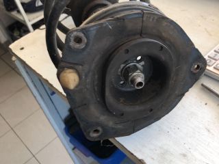 bontott RENAULT SCÉNIC II Jobb első Toronycsapágy