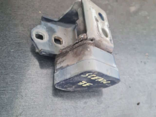 bontott RENAULT SCÉNIC II Jobb első Zsanér