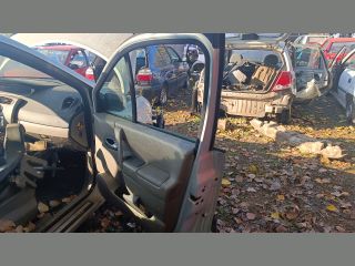 bontott RENAULT SCÉNIC II Jobb első Zsanér