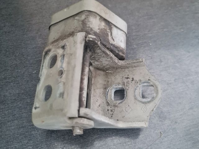 bontott RENAULT SCÉNIC II Jobb első Zsanér