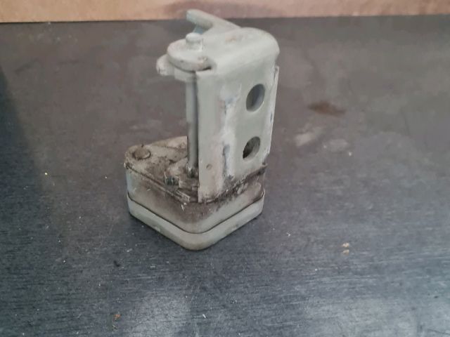 bontott RENAULT SCÉNIC II Jobb első Zsanér