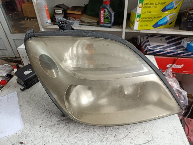 bontott RENAULT SCÉNIC II Jobb Fényszóró