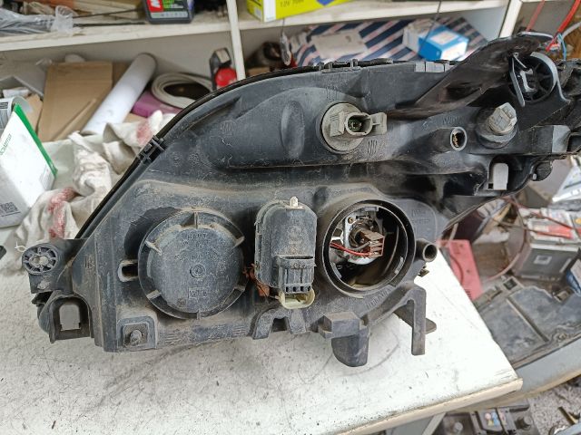 bontott RENAULT SCÉNIC II Jobb Fényszóró