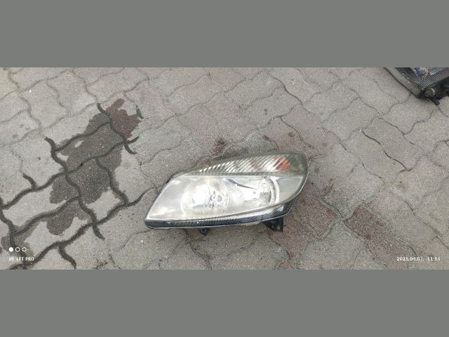 bontott RENAULT SCÉNIC II Jobb Fényszóró