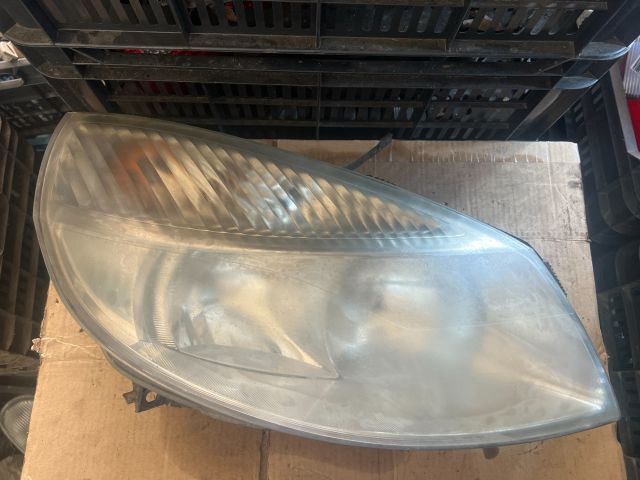 bontott RENAULT SCÉNIC II Jobb Fényszóró