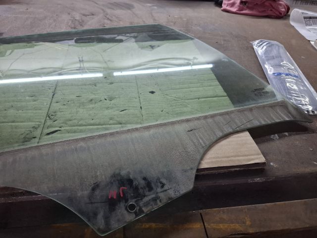 bontott RENAULT SCÉNIC II Jobb hátsó Ablak