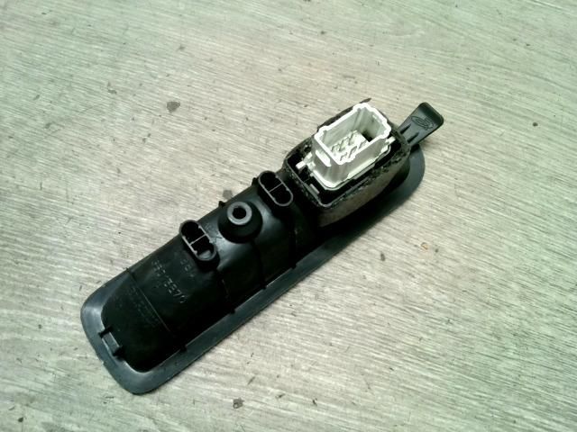 bontott RENAULT SCÉNIC II Jobb hátsó Ablakemelő Kapcsoló