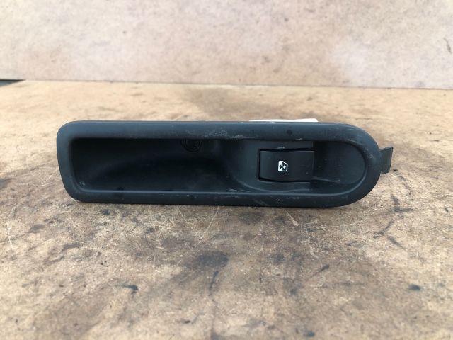 bontott RENAULT SCÉNIC II Jobb hátsó Ablakemelő Kapcsoló