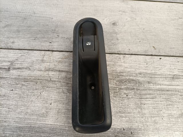 bontott RENAULT SCÉNIC II Jobb hátsó Ablakemelő Kapcsoló