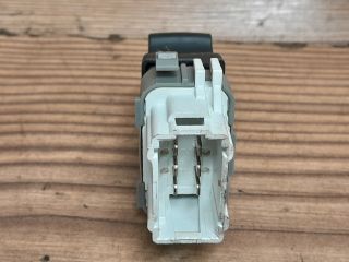 bontott RENAULT SCÉNIC II Jobb hátsó Ablakemelő Kapcsoló