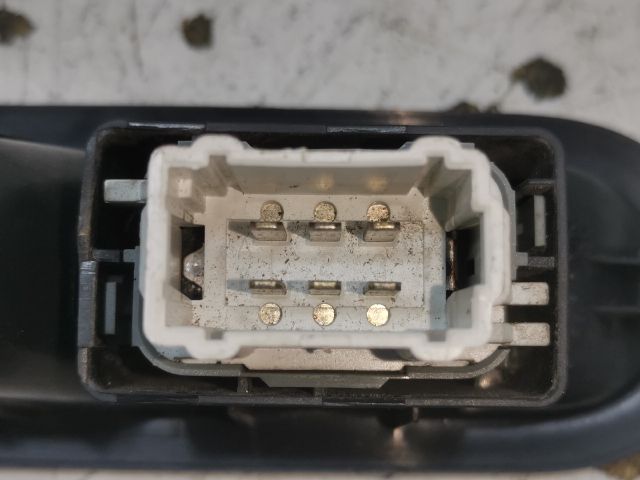 bontott RENAULT SCÉNIC II Jobb hátsó Ablakemelő Kapcsoló