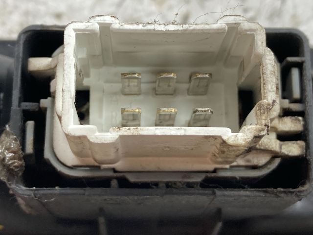 bontott RENAULT SCÉNIC II Jobb hátsó Ablakemelő Kapcsoló