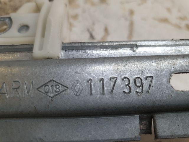 bontott RENAULT SCÉNIC II Jobb hátsó Ablakemelő Szerkezet (Mechanikus)