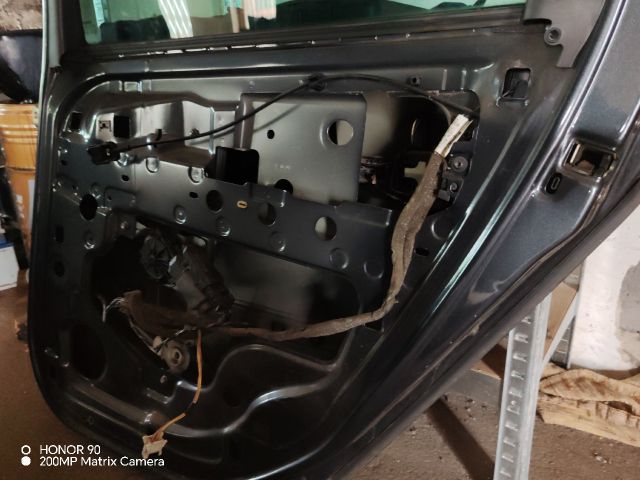 bontott RENAULT SCÉNIC II Jobb hátsó Ajtó (Részeivel)