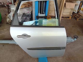 bontott RENAULT SCÉNIC II Jobb hátsó Ajtó (Részeivel)