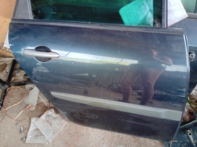 bontott RENAULT SCÉNIC II Jobb hátsó Ajtó (Részeivel)