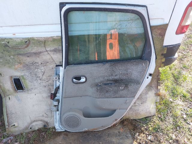 bontott RENAULT SCÉNIC II Jobb hátsó Ajtó (Részeivel)