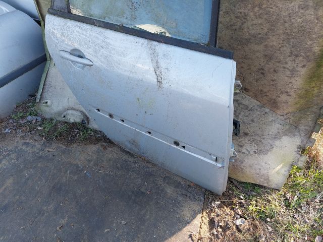 bontott RENAULT SCÉNIC II Jobb hátsó Ajtó (Részeivel)