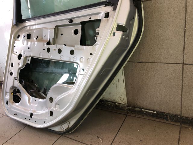 bontott RENAULT SCÉNIC II Jobb hátsó Ajtó (Üres lemez)