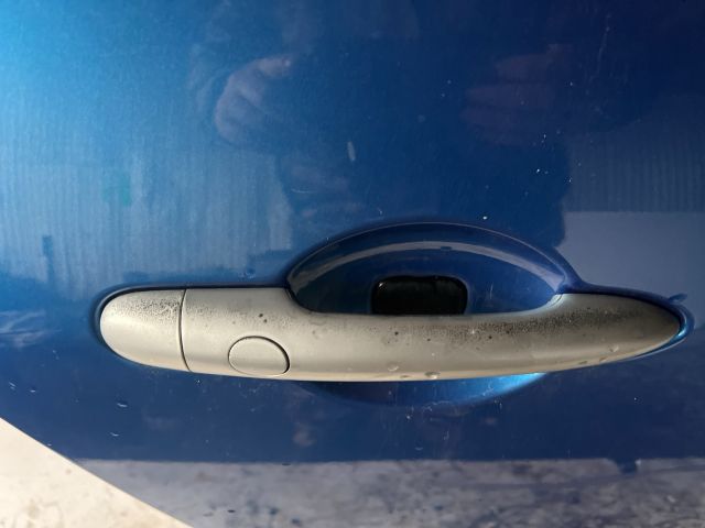 bontott RENAULT SCÉNIC II Jobb hátsó Ajtó (Üres lemez)