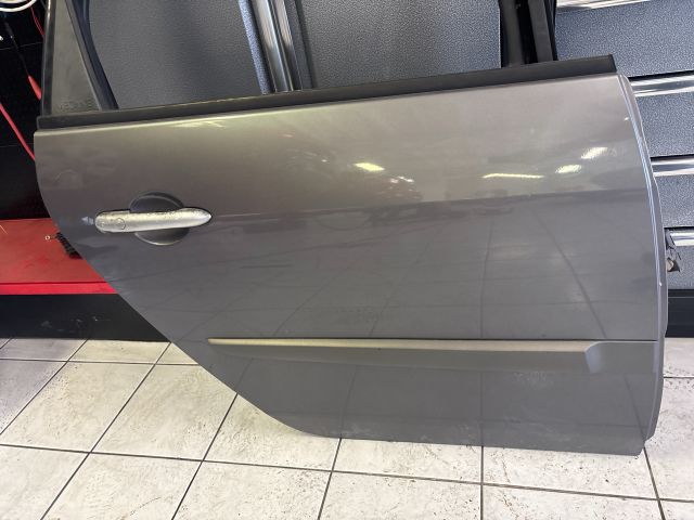 bontott RENAULT SCÉNIC II Jobb hátsó Ajtó (Üres lemez)