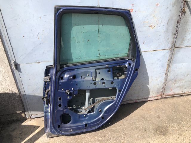 bontott RENAULT SCÉNIC II Jobb hátsó Ajtó (Üres lemez)