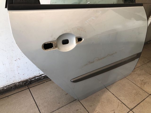 bontott RENAULT SCÉNIC II Jobb hátsó Ajtó (Üres lemez)