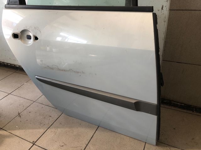 bontott RENAULT SCÉNIC II Jobb hátsó Ajtó (Üres lemez)