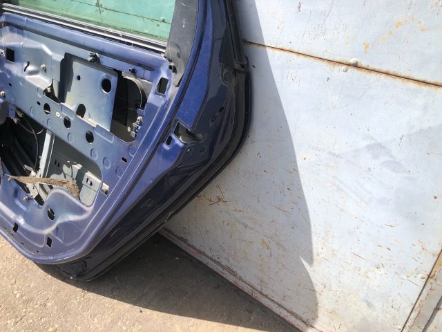 bontott RENAULT SCÉNIC II Jobb hátsó Ajtó (Üres lemez)