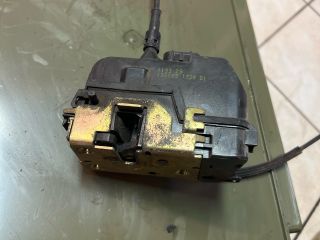 bontott RENAULT SCÉNIC II Jobb hátsó Ajtózár