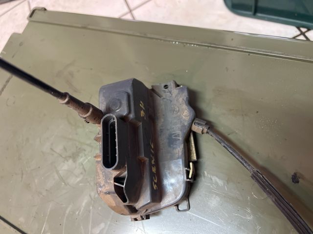 bontott RENAULT SCÉNIC II Jobb hátsó Ajtózár