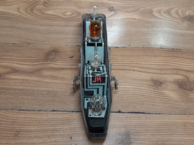 bontott RENAULT SCÉNIC II Jobb Hátsó Lámpa Foglalat