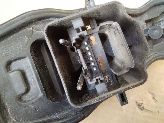 bontott RENAULT SCÉNIC II Jobb Hátsó Lámpa Foglalat