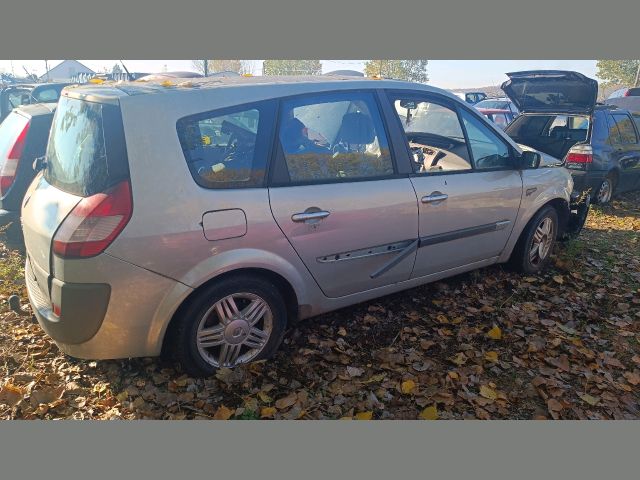 bontott RENAULT SCÉNIC II Jobb Hátsó Lámpa