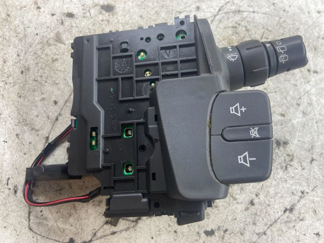 bontott RENAULT SCÉNIC II Jobb Kormánykapcsoló Ablaktörlő